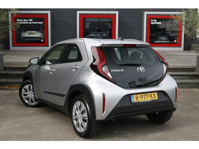 Toyota Aygo X 1.0 VVT-i S-CVT Play 2022 Benzine 7