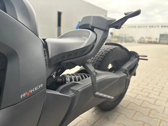 Can-Am Ryker Tour 900 2021 Benzine 11