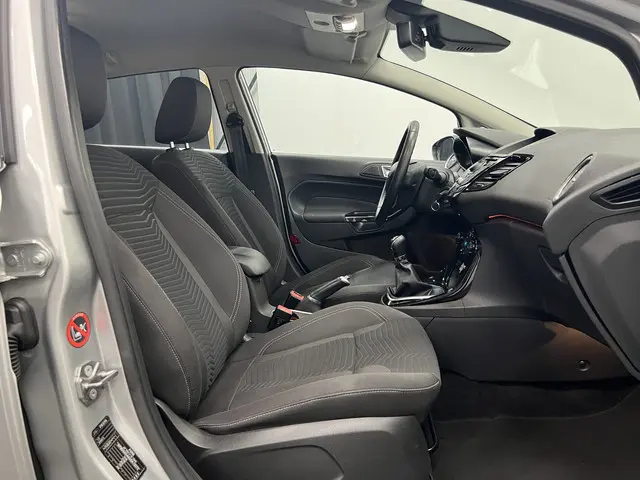 Ford Fiesta 1.0 Titanium 2014 Benzine 28