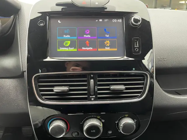 Renault Clio 0.9 TCe Limited 2018 Benzine 38