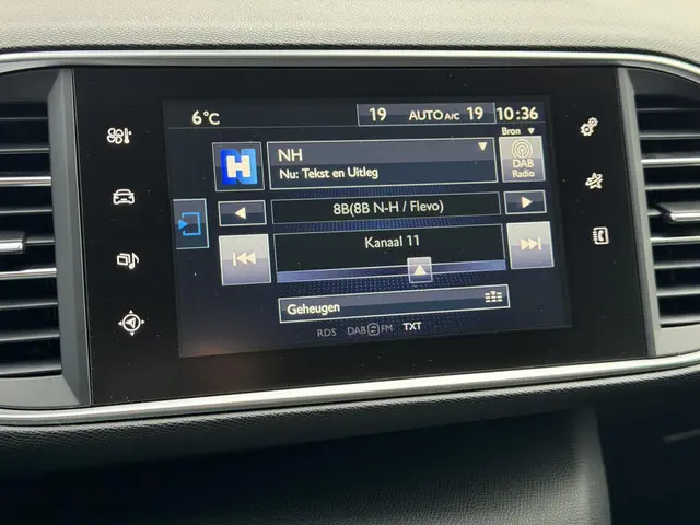 Peugeot 308 1.2 PureTech Style 2017 Benzine 16