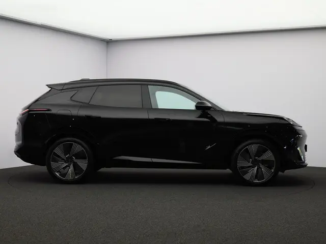 Lynk & Co 08 1.5 More 2025 Hybride Benzine 6