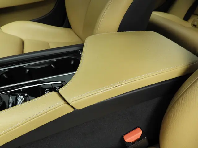 Volvo V90 2.0 T5 Momentum 2017 Benzine 24
