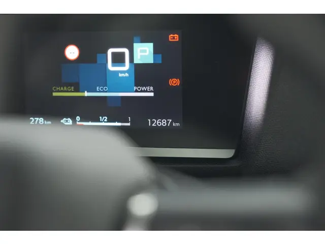 Citroën ë-C4 Feel Pack 50 kWh 2023 Elektrisch 42