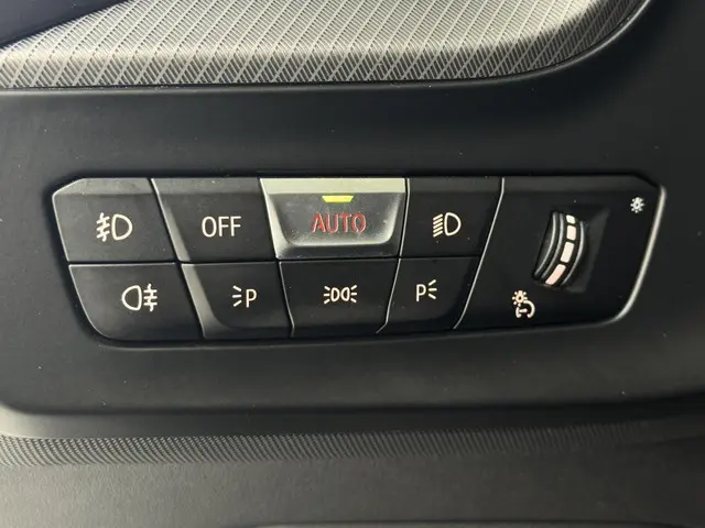 BMW 1 Serie 118i High Executive 2020 Benzine 20