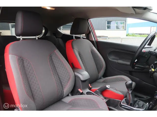 Ford Fiesta 1.0 EcoBoost Red Edition 140PK 2016 Benzine 9