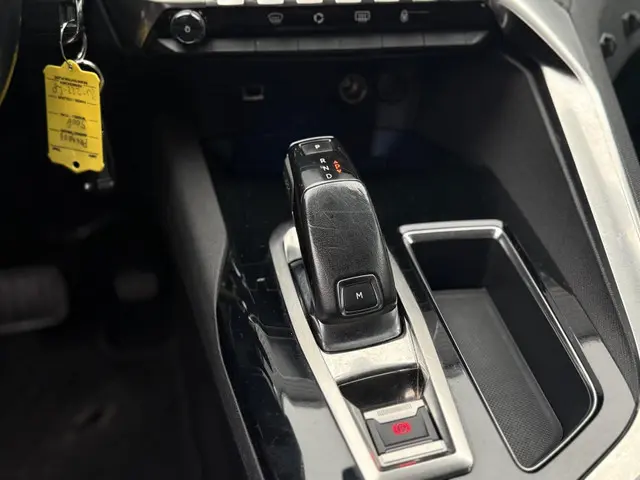 Peugeot 5008 1.2 PureTech Allure 2018 Benzine 28