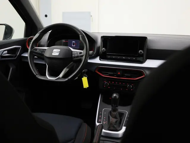 SEAT Arona 1.5TSI/150PK EVO FR DSG 2023 Benzine 14