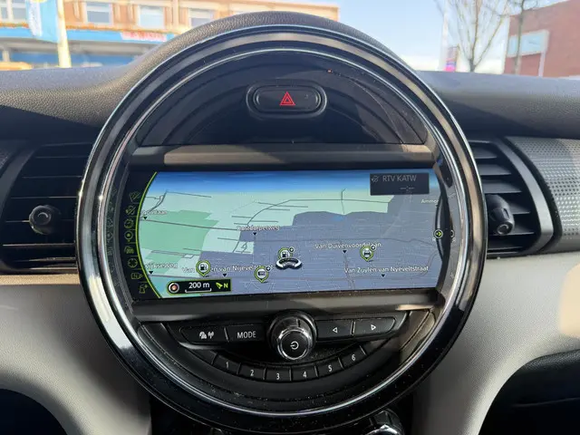 MINI Cooper Mini 1.5 Chili Business 2015 Benzine 9