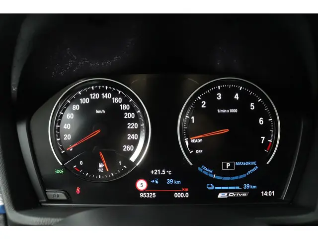 BMW X2 xDrive25e Executive M-Sport 2021 Hybride Benzine 4