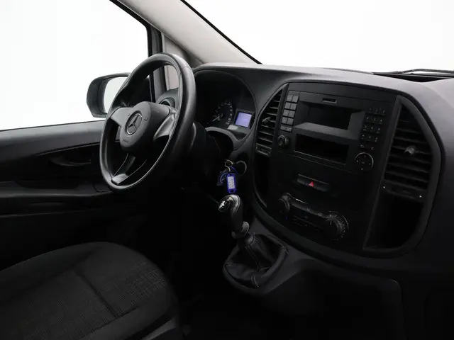 Mercedes-Benz Vito 111 CDI 2015 Diesel 3