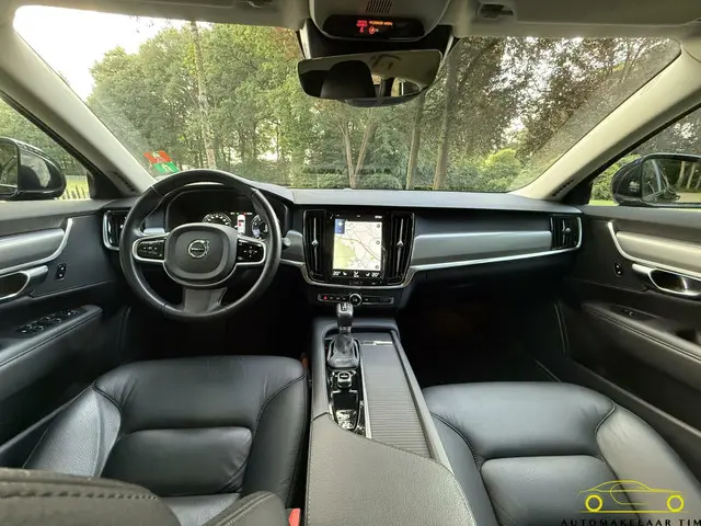 Volvo V90 2.0 T5 Momentum / Orig. NL / NAP 2017 Benzine 12