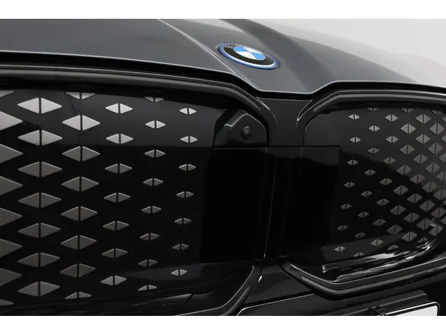 BMW iX2 xDrive30 67 kWh 2024 Elektrisch 35
