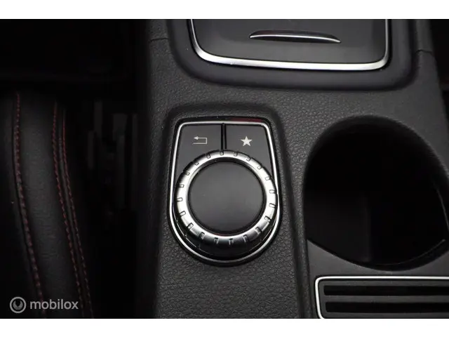 Mercedes-Benz A-Klasse 160 AMG-LINE 2017 Benzine 31