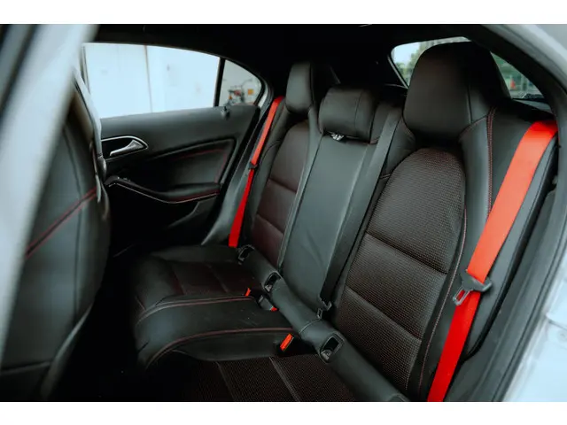 Mercedes-Benz A-Klasse 250 Sport 2012 Benzine 22