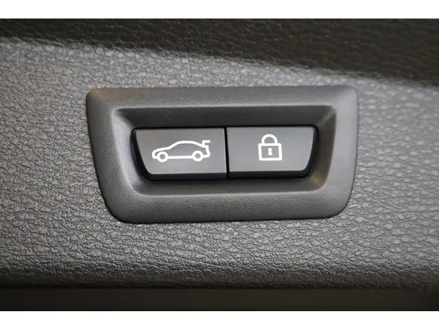 BMW X2 sDrive18i 2021 Benzine 25