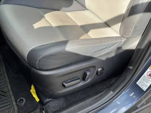 Toyota RAV4 2.5 Limited 4WD Automaat 2013 Benzine 30