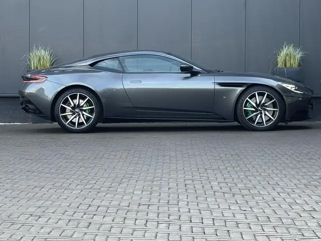 Aston Martin DB11 5.2 V12 2017 Benzine 19
