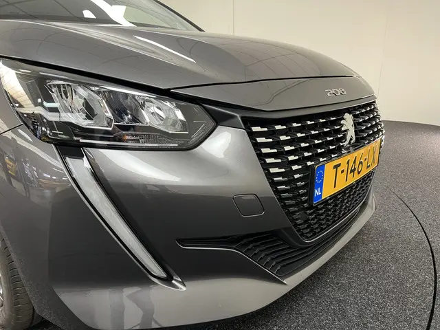 Peugeot 208 1.2 PureTech Active Pack 2022 Benzine 37
