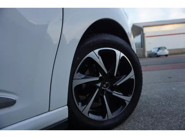 DS DS 3 Cabrio 1.2 PureTech So Chic 2017 Benzine 22