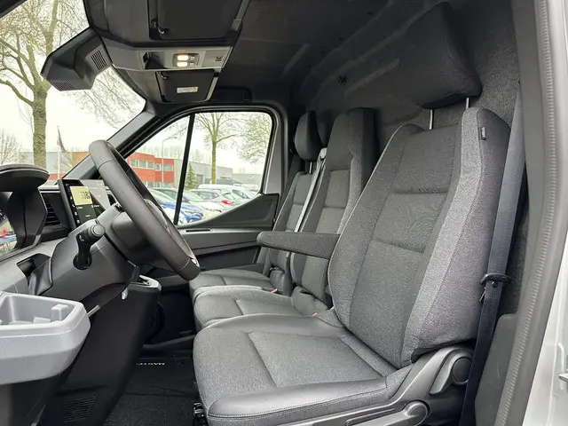 Renault Master T35 2.0 dCi 130 L2H2 Advance 2024 Diesel 3