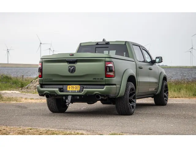 Dodge Ram 1500 5.7 V8 4x4 Crew Cab Limited 2024 Benzine 20