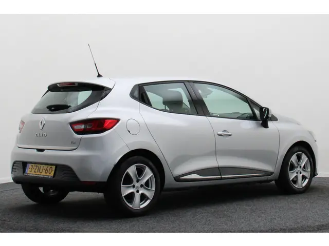 Renault Clio 0.9 TCe ECO Night&Day 2014 Benzine 19