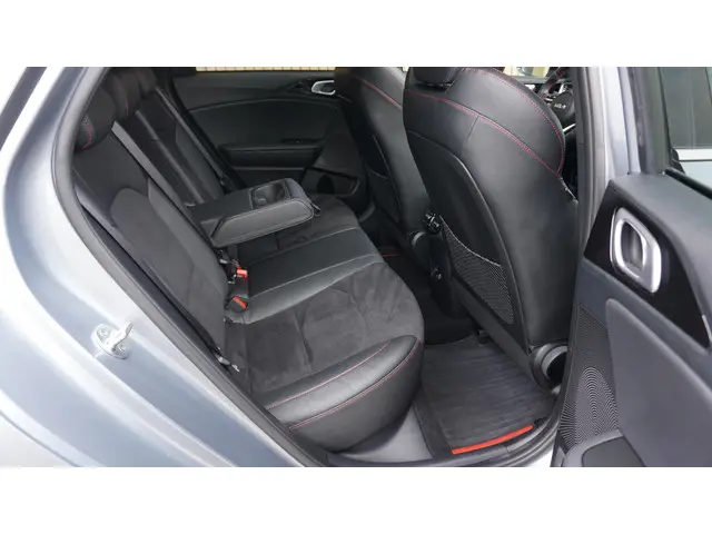 Kia ProCeed 1.6 T-GDI 204pk GT 2022 Benzine 29