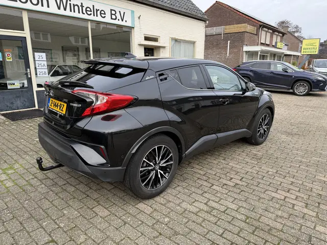 Toyota C-HR 1.8 Hybrid Bi-tone 2018 Hybride Benzine 5