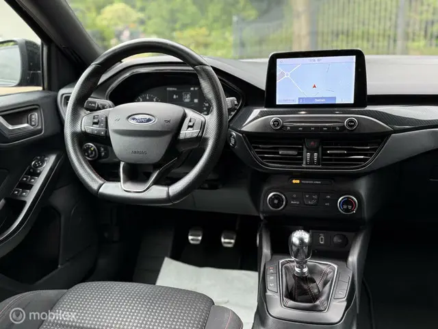 Ford Focus 1.0 EcoBoost ST Line | Carplay | PDC | 2020 Benzine 13