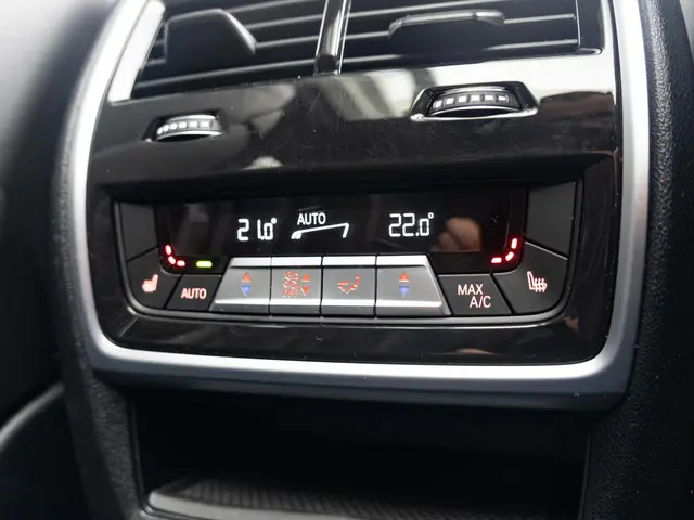 BMW X5 xDrive50e 2023 Hybride Benzine 42