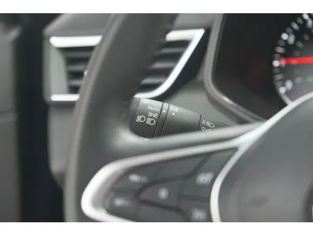 Renault Clio TCe 90 Zen 2022 Benzine 29