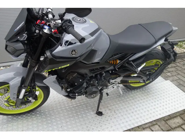 Yamaha MT 09 ABS 2017 Benzine 40