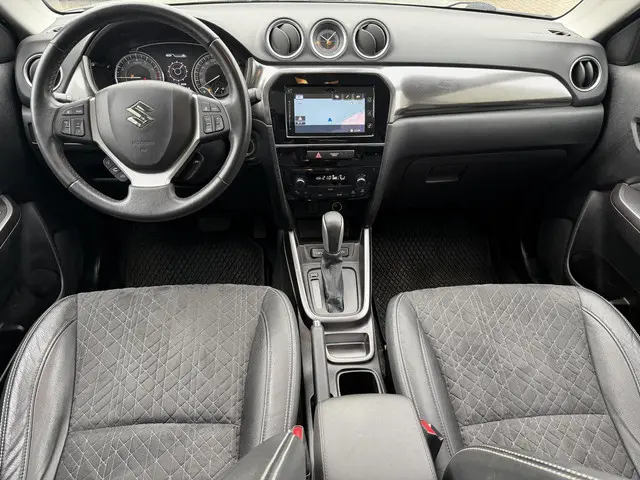 Suzuki Vitara 1.4 140 pk Automaat Style 2019 Benzine 3