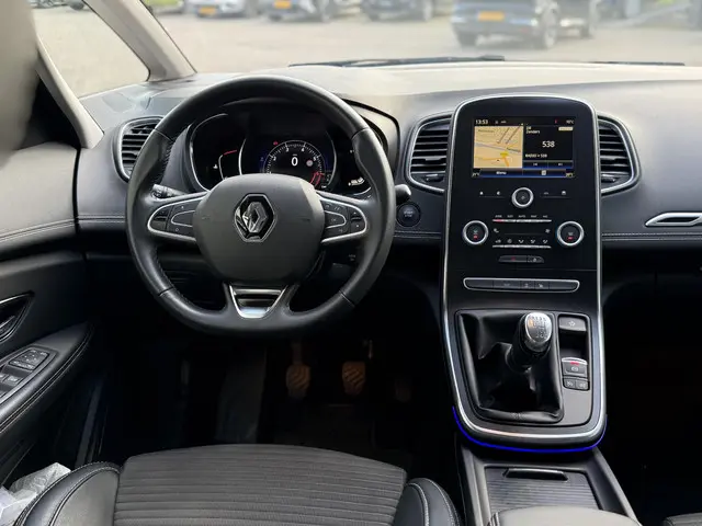 Renault Scénic 1.3 TCe Intens 2018 Benzine 3