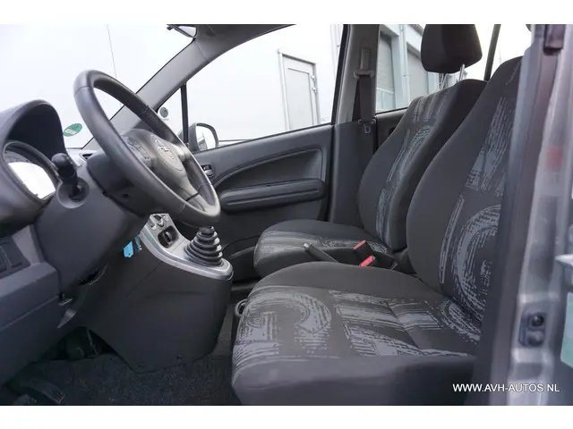 Opel Agila 1.0 Berlin 2015 Benzine 6