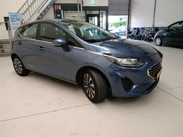 Ford Fiesta 1.0 EcoBoost Hybrid Titanium 2023 Benzine 17