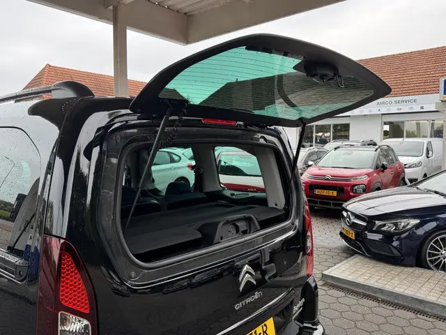Citroën Berlingo 1.2 PureTech XTR 2018 Benzine 11