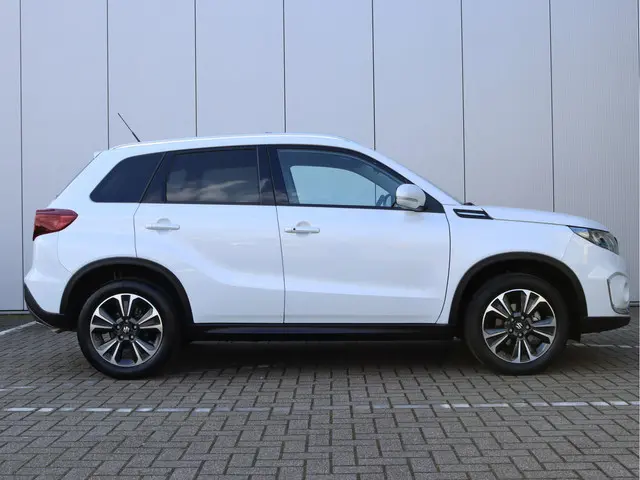 Suzuki Vitara 1.4 Boosterjet Style 2022 Hybride Benzine 21