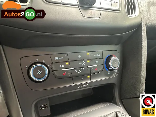 Ford Focus Wagon 1.0 Trend Edition 2015 Benzine 10