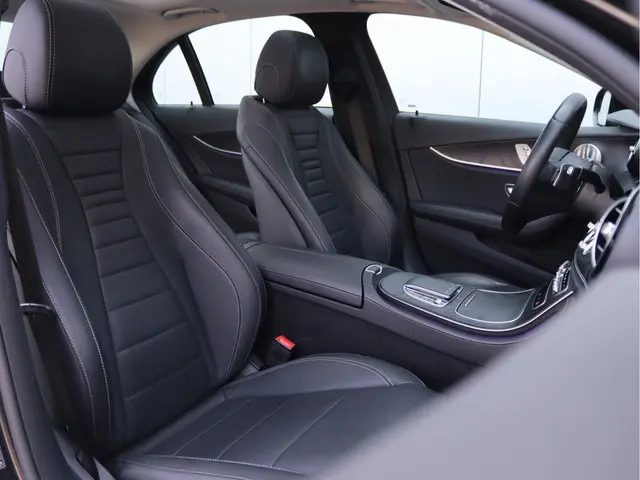 Mercedes-Benz E-Klasse 200 Luxury 2022 Hybride Benzine 24