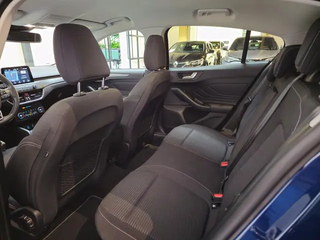 Ford Focus 1.0 EcoBoost Titanium Business 2019 Benzine 19