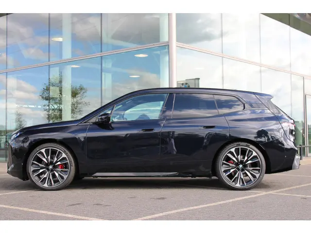 BMW iX xDrive45 M Sport 2025 Elektrisch 5