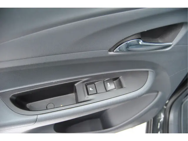Opel Ampera-e Launch executive 60 kWh 2017 Elektrisch 21