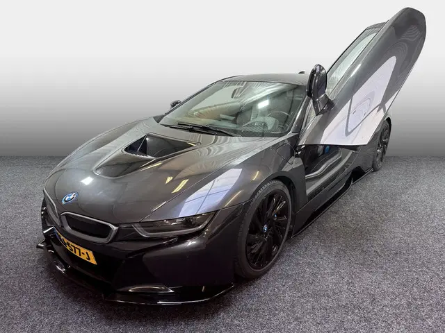 BMW i8 2