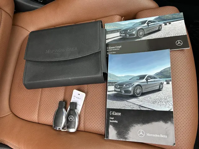 Mercedes-Benz C-Klasse Coupé 180 AMG-Line 2018 Benzine 31