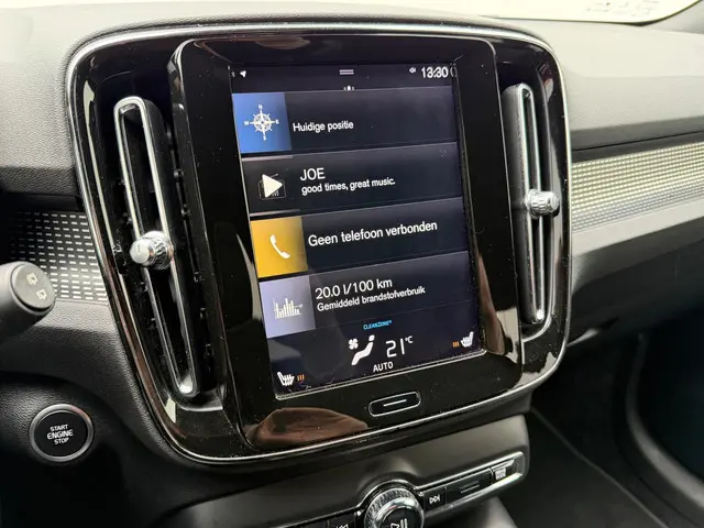 Volvo XC40 2.0 T4 R-Design | 2018 | 2018 Benzine 24