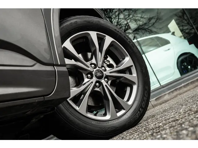 Ford Kuga 2.5 PHEV ST-Line 2022 Hybride Benzine 26