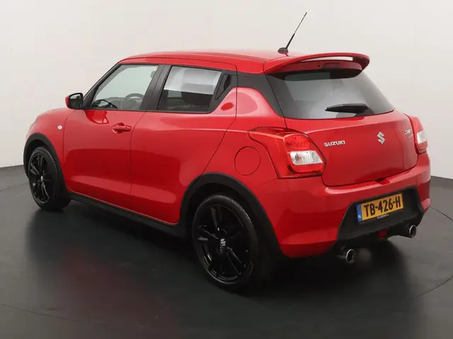 Suzuki Swift 1.2 Sportline 2018 Benzine 3