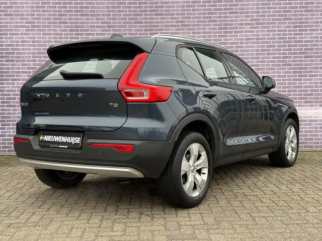 Volvo XC40 3